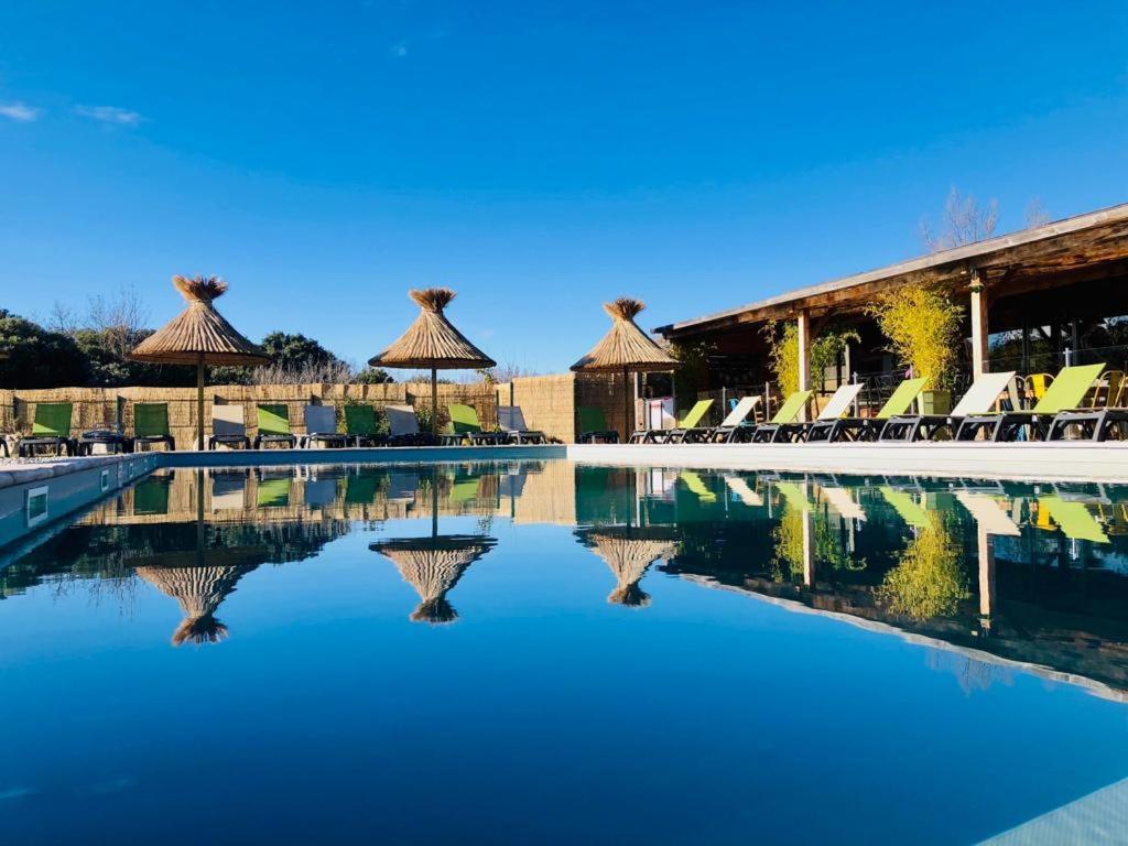 Lodges En Provence - Ecogites & Restaurant Insolites Richerenches Eksteriør billede