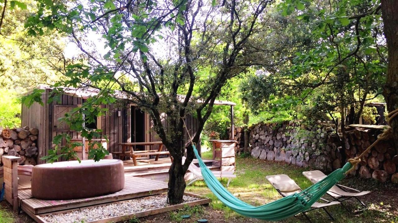 Lodges En Provence - Ecogites & Restaurant Insolites Richerenches Eksteriør billede